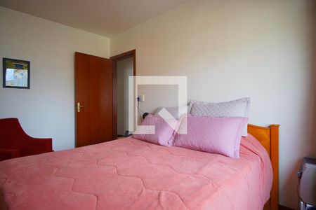 Quarto 1 de apartamento à venda com 3 quartos, 98m² em Vila Ipiranga, Porto Alegre