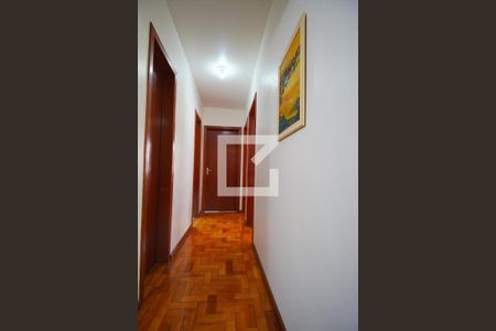 Apartamento à venda com 98m², 3 quartos e sem vagaCorredor