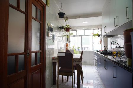 Apartamento à venda com 98m², 3 quartos e sem vagaCozinha