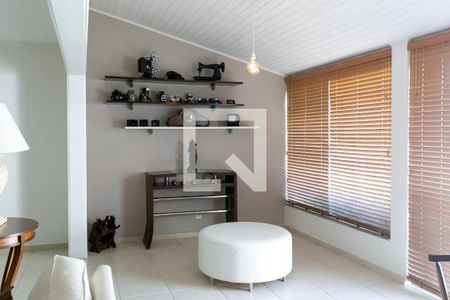 Casa de condomínio à venda com 617m², 6 quartos e 4 vagasSala