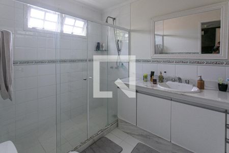 Casa de condomínio à venda com 617m², 6 quartos e 4 vagasBanheiro da Suíte 2