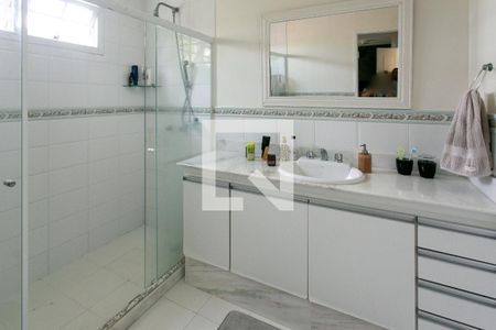 Casa de condomínio à venda com 617m², 6 quartos e 4 vagasBanheiro da Suíte 2