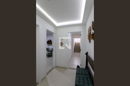 Casa de condomínio à venda com 617m², 6 quartos e 4 vagasCorredor