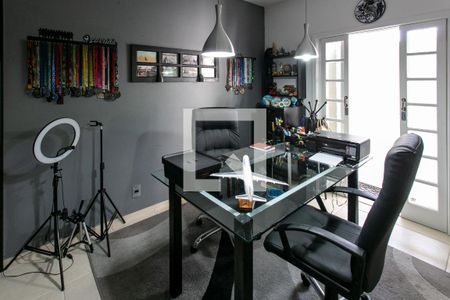 Casa de condomínio à venda com 617m², 6 quartos e 4 vagasQuarto 1- Uso em home-office