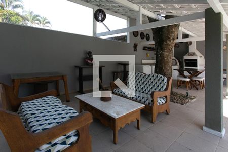 Casa de condomínio à venda com 617m², 6 quartos e 4 vagasVaranda gourmet