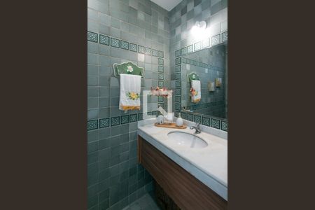 Casa de condomínio à venda com 617m², 6 quartos e 4 vagasLavabo