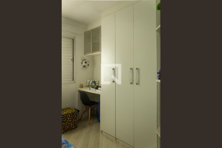 Quarto 2 de apartamento para alugar com 2 quartos, 47m² em Vila Arriete, São Paulo