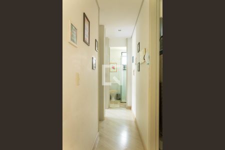 Corredor de apartamento à venda com 2 quartos, 47m² em Vila Arriete, São Paulo