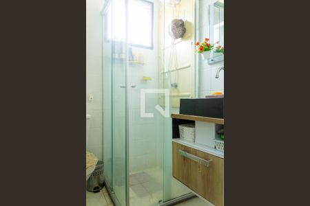 Banheiro de apartamento para alugar com 2 quartos, 47m² em Vila Arriete, São Paulo