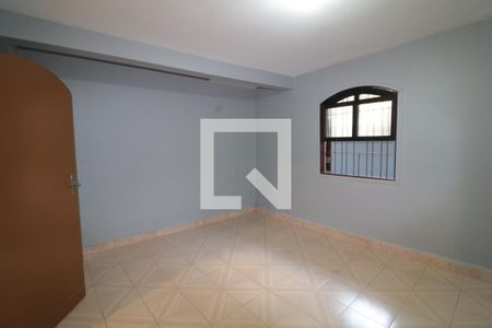 Quarto 2 de casa para alugar com 2 quartos, 80m² em Vila Carrao, São Paulo