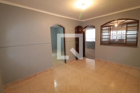 Quarto 1 de casa para alugar com 2 quartos, 80m² em Vila Carrao, São Paulo