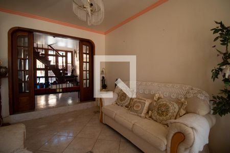 Sala de casa à venda com 4 quartos, 320m² em Vila Nova, Porto Alegre