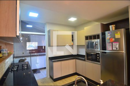 Casa à venda com 95m², 4 quartos e 2 vagasCozinha