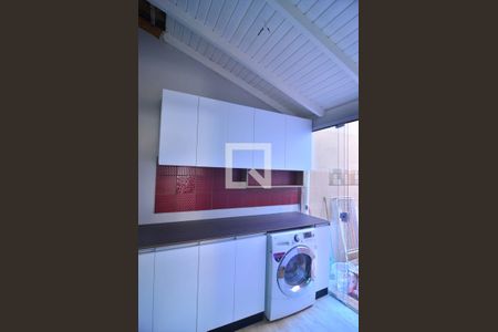 Casa à venda com 95m², 4 quartos e 2 vagasÁrea de serviço