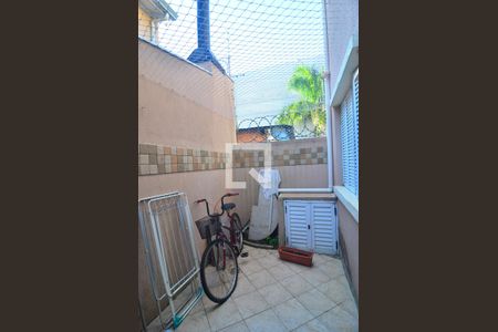 Casa à venda com 95m², 4 quartos e 2 vagasPátio