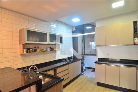 Casa à venda com 95m², 4 quartos e 2 vagasCozinha