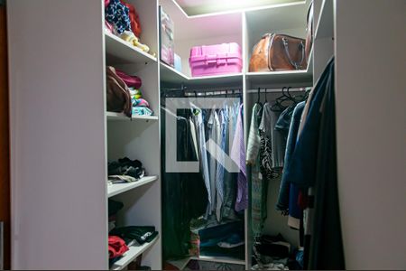 Casa à venda com 365m², 3 quartos e 2 vagas Casa à venda com 365m², 3 quartos e 2 vagasQuarto 2 - Suite