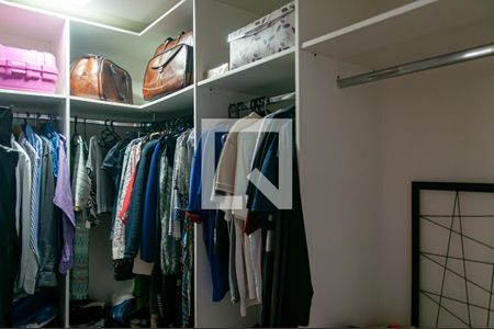 Casa à venda com 365m², 3 quartos e 2 vagas Casa à venda com 365m², 3 quartos e 2 vagasQuarto 2 - Suite