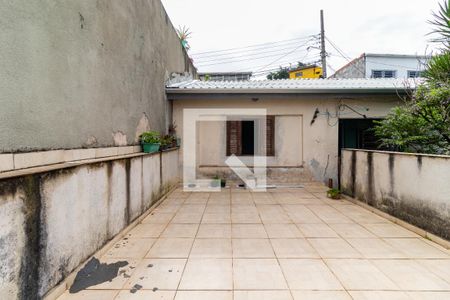 Casa para alugar com 112m², 2 quartos e 1 vaga Casa para alugar com 112m², 2 quartos e 1 vagaVaranda