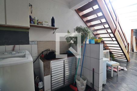 Casa à venda com 229m², 5 quartos e 3 vagasÁrea de Serviço