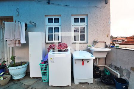 Casa à venda com 229m², 5 quartos e 3 vagasCasa 2 - Área de Serviço