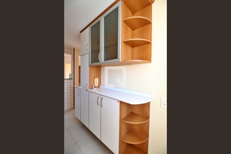 Apartamento à venda com 48m², 2 quartos e 1 vagaCozinha - Armários
