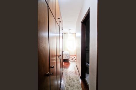 Casa à venda com 200m², 3 quartos e 2 vagasSuíte