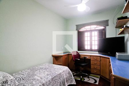 Casa à venda com 200m², 3 quartos e 2 vagasQuarto 2