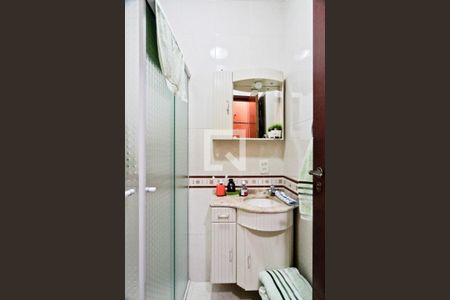 Casa à venda com 200m², 3 quartos e 2 vagasBanheiro da Suíte