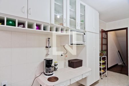 Casa à venda com 200m², 3 quartos e 2 vagasCozinha