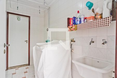 Casa à venda com 200m², 3 quartos e 2 vagasÁrea de Serviço