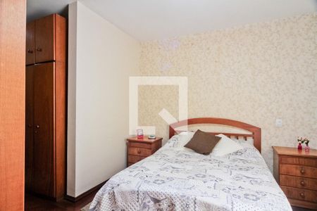 Casa à venda com 200m², 3 quartos e 2 vagasSuíte