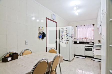 Casa à venda com 200m², 3 quartos e 2 vagasCozinha