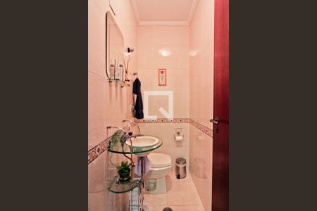 Casa à venda com 200m², 3 quartos e 2 vagasLavabo