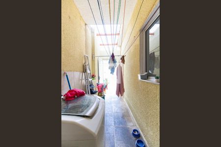 Casa à venda com 68m², 2 quartos e 2 vagasÁrea de Serviço