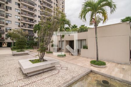 Apartamento para alugar com 93m², 2 quartos e 1 vagaÁrea comum - Salão de festas