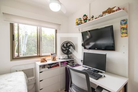 Quarto 1 de apartamento para alugar com 2 quartos, 93m² em Jacarepaguá, Rio de Janeiro