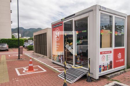 Apartamento para alugar com 93m², 2 quartos e 1 vagaÁrea Comum - Loja de Conveniência