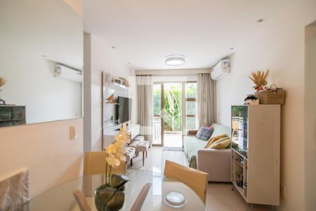 Sala de apartamento para alugar com 2 quartos, 93m² em Jacarepaguá, Rio de Janeiro