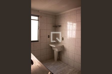 Apartamento para alugar com 66m², 2 quartos e 1 vaga Apartamento para alugar com 66m², 2 quartos e 1 vagaCozinha-Lavanderia