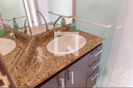 Apartamento à venda com 111m², 3 quartos e 2 vagasBanheiro da Suíte