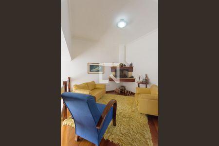 Sala de Estar de casa à venda com 3 quartos, 300m² em Vila Marieta, Campinas