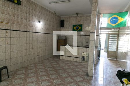 Casa à venda com 217m², 3 quartos e 2 vagasSalão  
