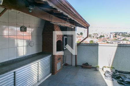 Casa à venda com 217m², 3 quartos e 2 vagasÁrea de Serviço