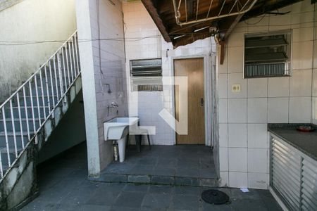 Casa à venda com 217m², 3 quartos e 2 vagasÁrea de Serviço