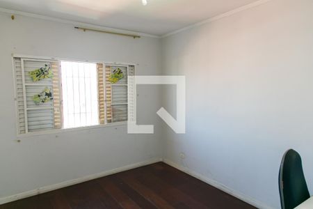 Casa à venda com 217m², 3 quartos e 2 vagasQuarto  2 