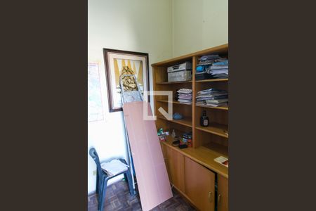 Casa à venda com 217m², 3 quartos e 2 vagasQuarto de Serviço