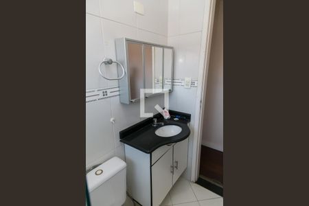 Casa à venda com 217m², 3 quartos e 2 vagasBanheiro  