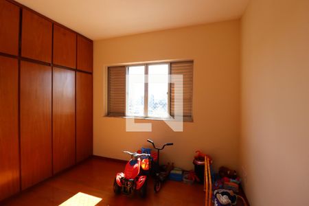 Apartamento à venda com 207m², 4 quartos e 2 vagasQuarto 2