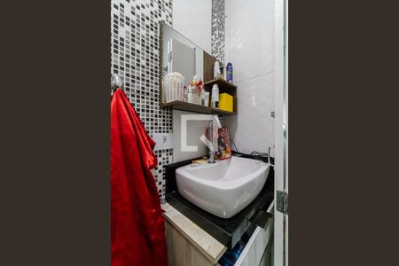 Casa à venda com 120m², 2 quartos e sem vaga Casa à venda com 120m², 2 quartos e sem vagaBanheiro da Suíte